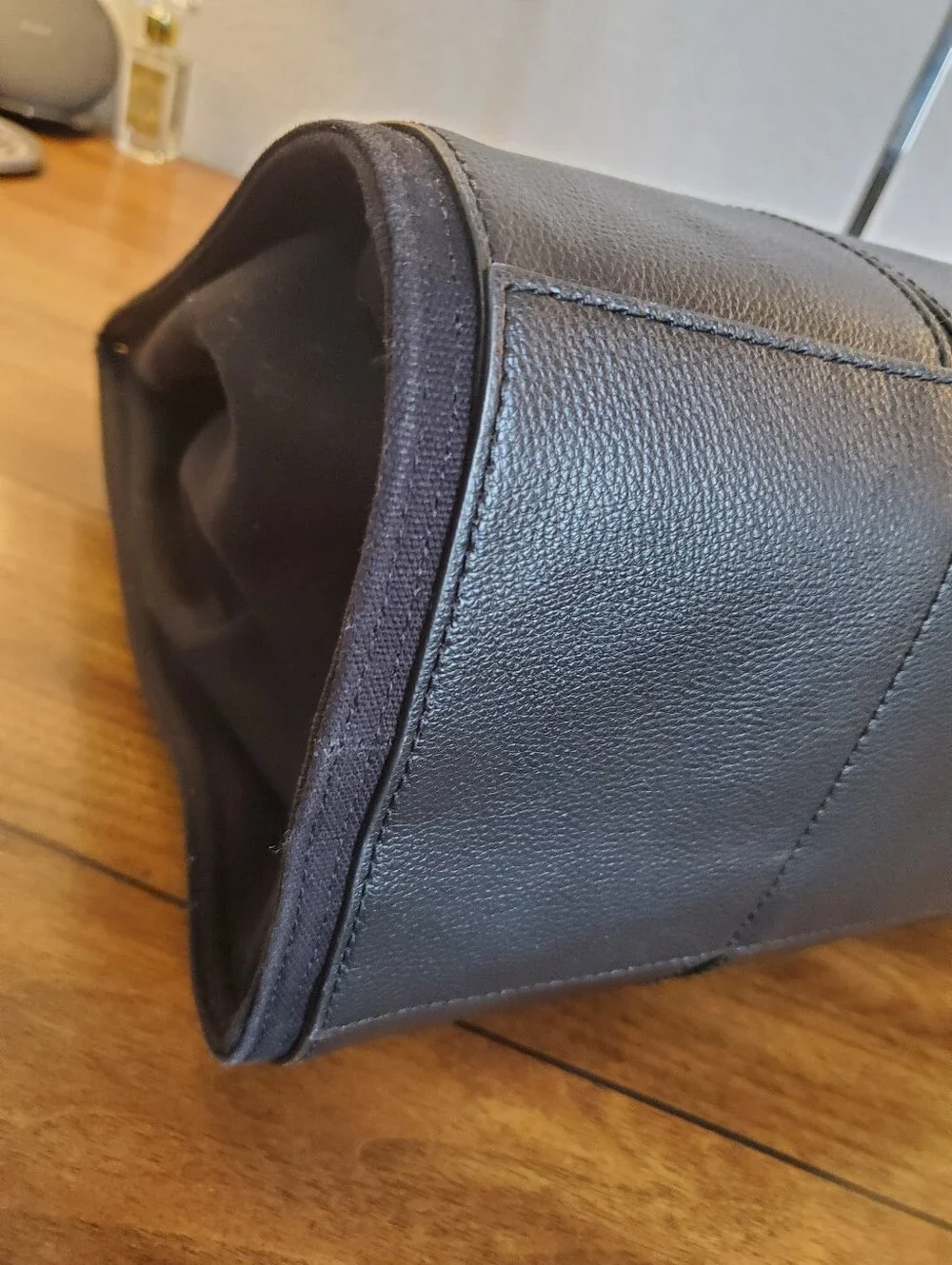 TORY BURCH LEATHER ELLA TOTE IN PERFECT LIKE NEW CONDITION!